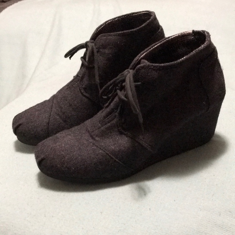 Toms charcoal felt wedge lace up